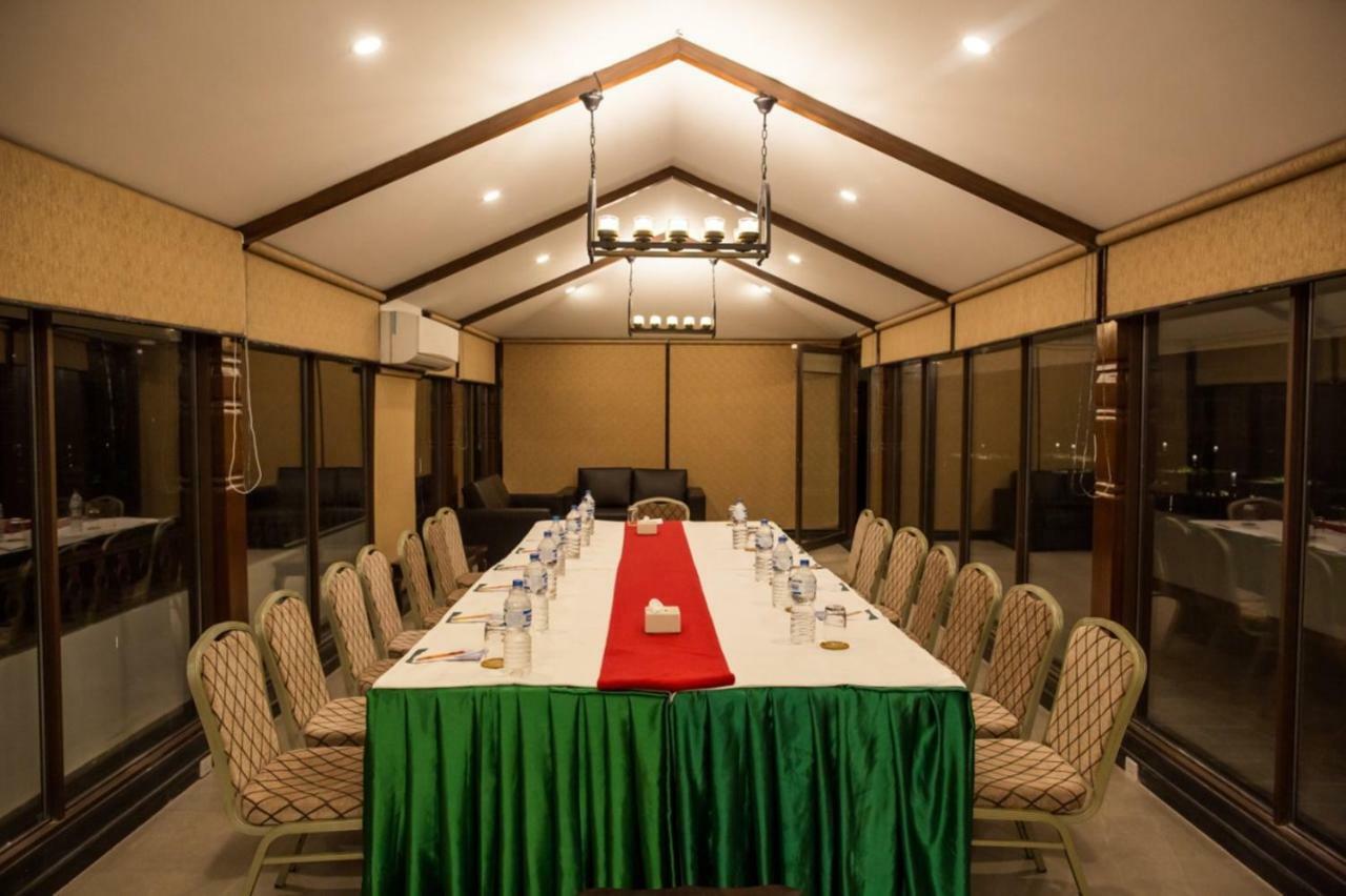 Chandragiri Hills Resort Thānkot Kültér fotó
